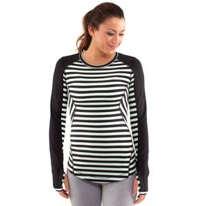 NEW LULULEMON STRIPED REFLECTIVE LONG SLEEVE TOP